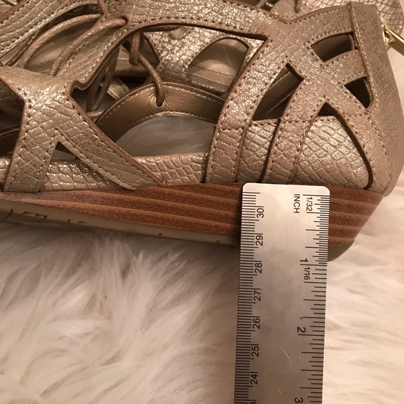 Kenneth Cole Gladiator Sandal - SZ 8.5 - Picture 7 of 7